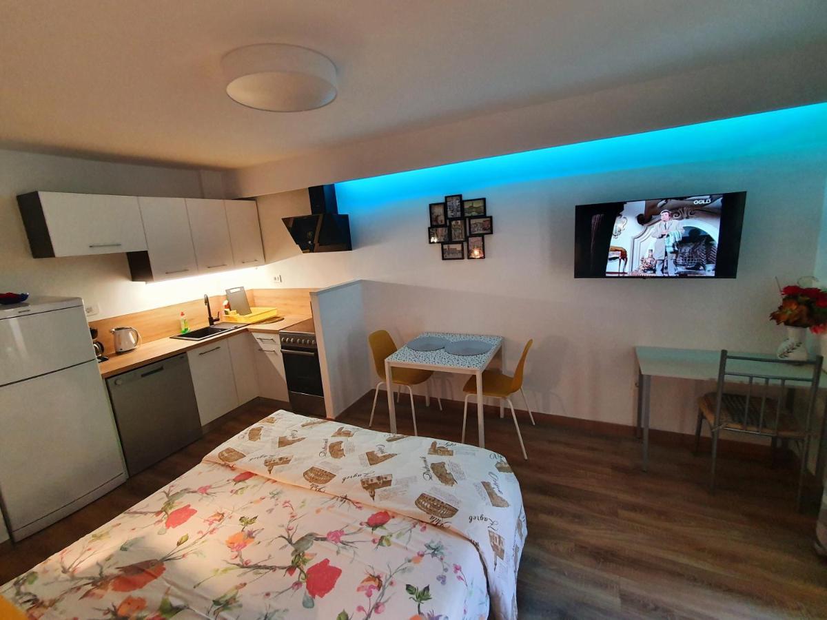 Apartments Kiwi Rovinj Ngoại thất bức ảnh